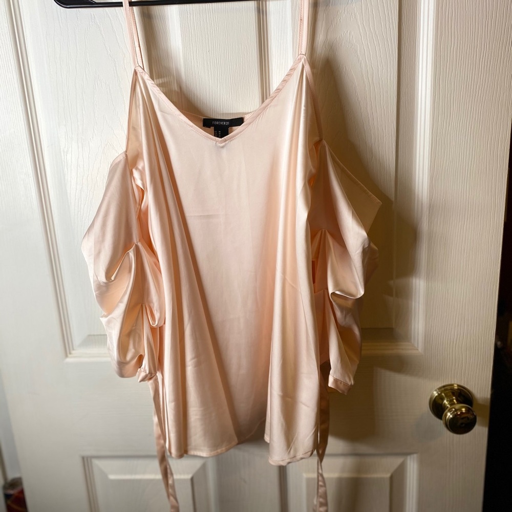 FOREVER21 Ruffle Sleeve Satin Top